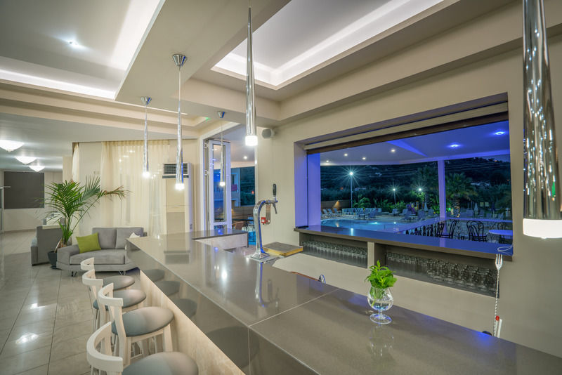 Park Hotel & Spa 蒂锡利维 外观 照片