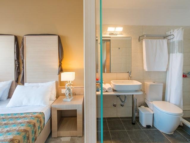 Park Hotel & Spa 蒂锡利维 外观 照片