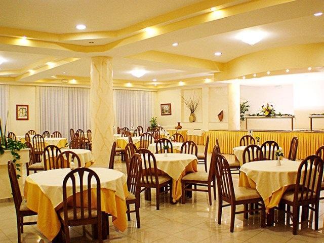 Park Hotel & Spa 蒂锡利维 外观 照片
