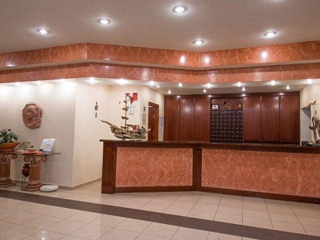 Park Hotel & Spa 蒂锡利维 外观 照片