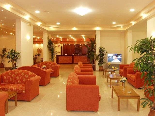 Park Hotel & Spa 蒂锡利维 外观 照片