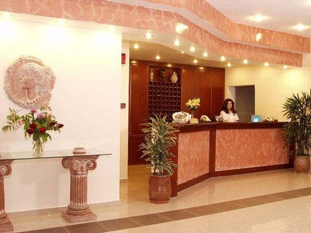 Park Hotel & Spa 蒂锡利维 外观 照片