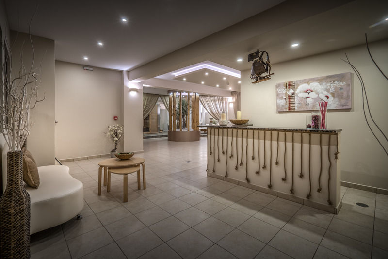 Park Hotel & Spa 蒂锡利维 外观 照片